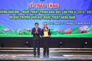 UBND tỉnh trao 74 Giải thưởng Văn học nghệ thuật