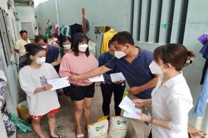 Chung tay lo Tết cho công nhân xa quê