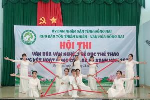 “Làm giàu” vốn văn hóa địa phương