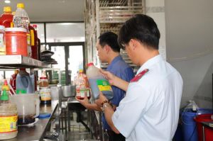 Tiếp tục hoàn thiện tổ chức bộ máy cơ quan quản lý nhà nước về ATTP