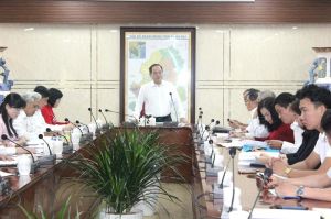 Phát huy vai trò của đội ngũ trí thức, nhà khoa học, áp dụng triệt để, có hiệu quả khoa học - kỹ thuật vào đời sống