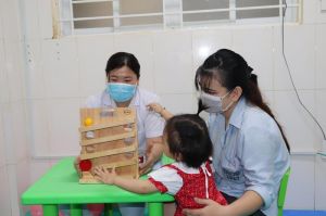 Cần phát hiện sớm và can thiệp sớm khuyết tật ở trẻ em