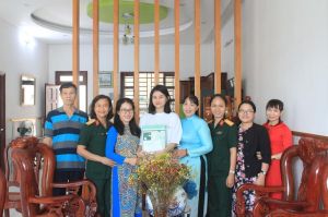 Thăm, động viên nữ tân binh trước ngày nhập ngũ