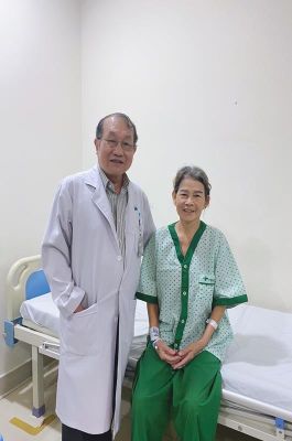 Phẫu thuật thành công cho bệnh nhân bị sỏi thận, thận mủ, áp xe quanh thận ở tư thế khó