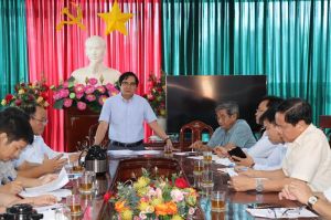 Phối hợp tìm giải pháp cho vấn đề nhân lực ngành y tế, giáo dục