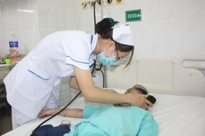 Giải pháp giữ chân nhân viên y tế