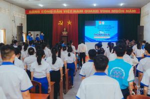 Đa dạng hóa thành phần đoàn viên kết nạp mới