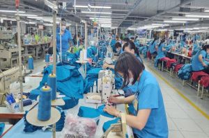 Người lao động mong một năm công việc ổn định