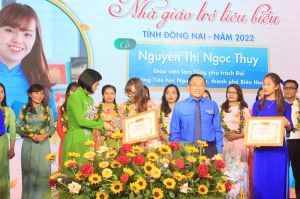 Đẩy mạnh việc học tập và làm theo Bác trong đoàn viên thanh niên