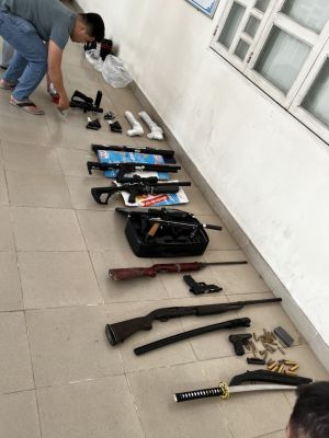 Triệt phá băng nhóm chuyên mua bán vũ khí quân dụng