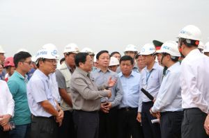 促进隆成国际机场预案进度
