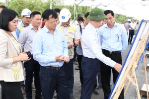 Expeditiously complete investment procedures for medium-term public investment projects