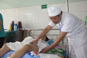 Cứu bệnh nhi bị tai nạn giao thông nghiêm trọng