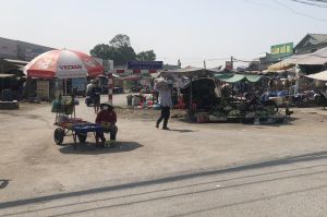 Chấn chỉnh các điểm kinh doanh tự phát