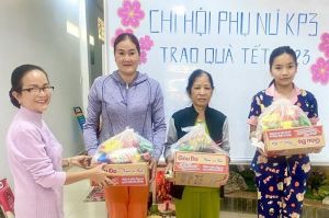 "Còn sức khỏe còn lao động, cống hiến"