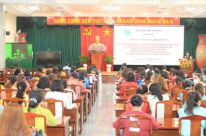 Hội LHPN tỉnh tổ chức cho cán bộ, hội viên phụ nữ học tập chuyên đề học Bác và công tác đối ngoại nhân dân