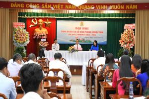 Tiếp tục nâng cao đời sống vật chất, tinh thần cho đội ngũ cán bộ công chức, viên chức, đoàn viên Văn phòng UBND tỉnh