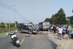 2 vụ tai nạn lật xe trên quốc lộ