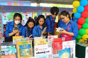 Đồng Nai đa dạng hoạt động phục vụ bạn đọc