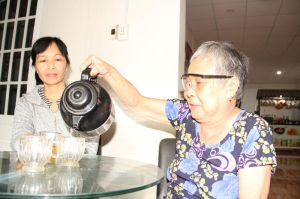 Đưa người dân đi tìm ánh sáng