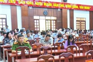 Bám sát tình hình của địa phương, đơn vị để chắt lọc nội dung tuyên truyền