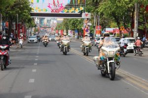 Ra quân đảm bảo trật tự an toàn giao thông dịp nghỉ lễ 30-4