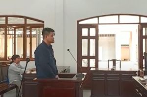 Chém người vì không xin được tiền, bị cáo lãnh 11 năm tù