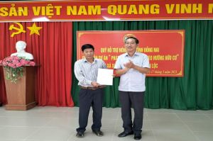 Giải ngân vốn hỗ trợ nông dân thực hiện dự án “Trồng Xoài hữu cơ” và “Trồng lúa sạch hữu cơ”