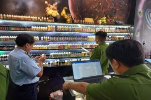 Cảnh báo hiểm họa từ thuốc lá điện tử