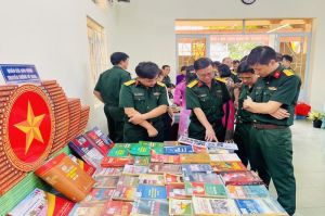 Hơn 1,5 ngàn cuốn sách phục vụ bạn đọc Bệnh viện Quân Y 7B