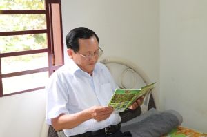 “Ông giáo già” và vườn sầu riêng trên đá