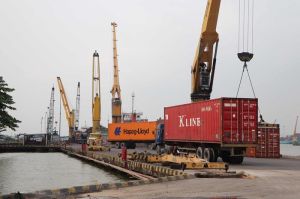 Collecting budget revenue from import and export reached over VND 7.1 billion dong during the holidays
