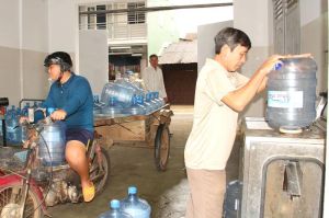 Chung tay đưa nước sạch đến với người dân