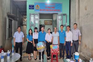 Bàn giao Mái ấm Công đoàn cho đoàn viên khó khăn về nhà ở