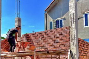 Doanh nghiệp xây dựng gặp khó