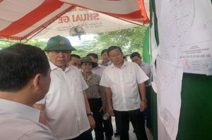 Bí thư Tỉnh ủy Nguyễn Hồng Lĩnh khảo sát dự án thủy lợi hồ Suối Đầm