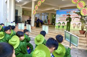 135 em thiếu nhi H.Long Thành tham gia học kỳ quân đội