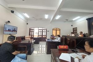 Mẹ con cùng vào tù vì ma túy