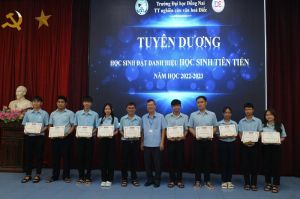 Trung tâm Nghiên cứu, thúc đẩy văn hóa điếc tổng kết năm học