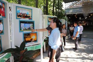 Triển lãm ảnh Gia đình hạnh phúc - Nơi gắn kết yêu thương