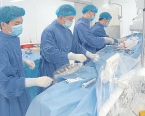 Can thiệp đặt stent mạch vành kịp thời cho cụ ông 96 tuổi