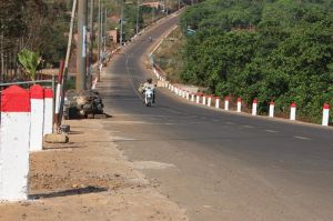 Xây dựng ngân hàng đặt, đổi tên đường ở các địa phương