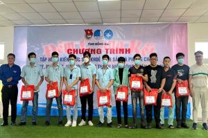 120 công nhân được trang bị kiến thức chăm sóc sức khỏe sinh sản, phòng, chống tệ nạn xã hội