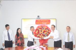 Phó Bí thư Thường trực Tỉnh ủy thăm, chúc mừng các cơ quan báo chí nhân Ngày Báo chí Cách mạng Việt Nam 21-6