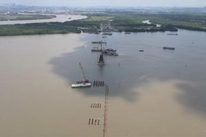 Accelerating the land clearance for the 1A components project, the Tan Van- Nhon Trach section of the Ring Road 3 project.