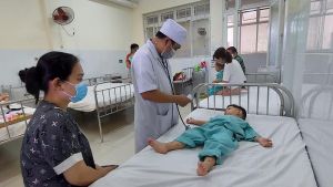 Bộ Y tế đề nghị các địa phương tăng cường công tác điều trị bệnh tay chân miệng