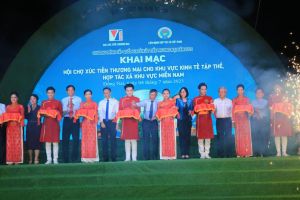 Hơn 300 gian hàng tham gia Hội chợ xúc tiến thương mại kinh tế tập thể khu vực miền Nam