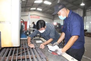 Tái cấu trúc và đào tạo nhân lực