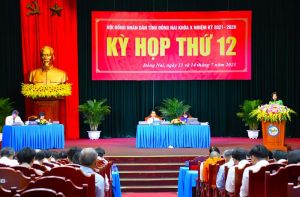 Kỳ họp thứ 12 - Kỳ họp thường lệ của HĐND tỉnh khóa X: Nhiều vấn đề quan trọng được UBND tỉnh báo cáo và trình bày tại kỳ họp