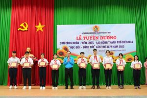Tuyên dương gần 540 học sinh đạt thành tích Học giỏi, sống tốt